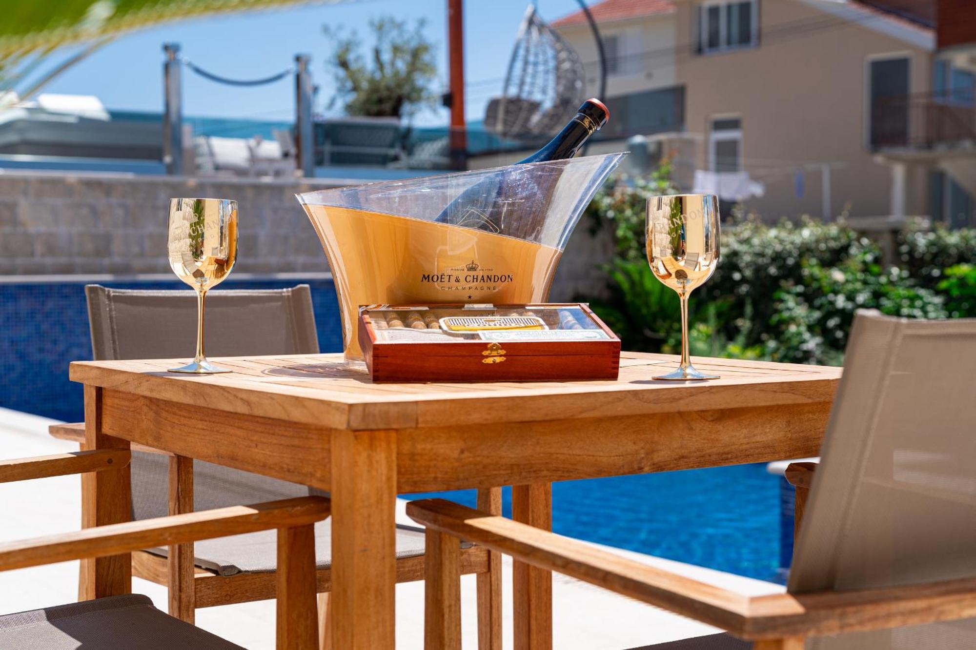 Raicevic Residence Tivat Ngoại thất bức ảnh