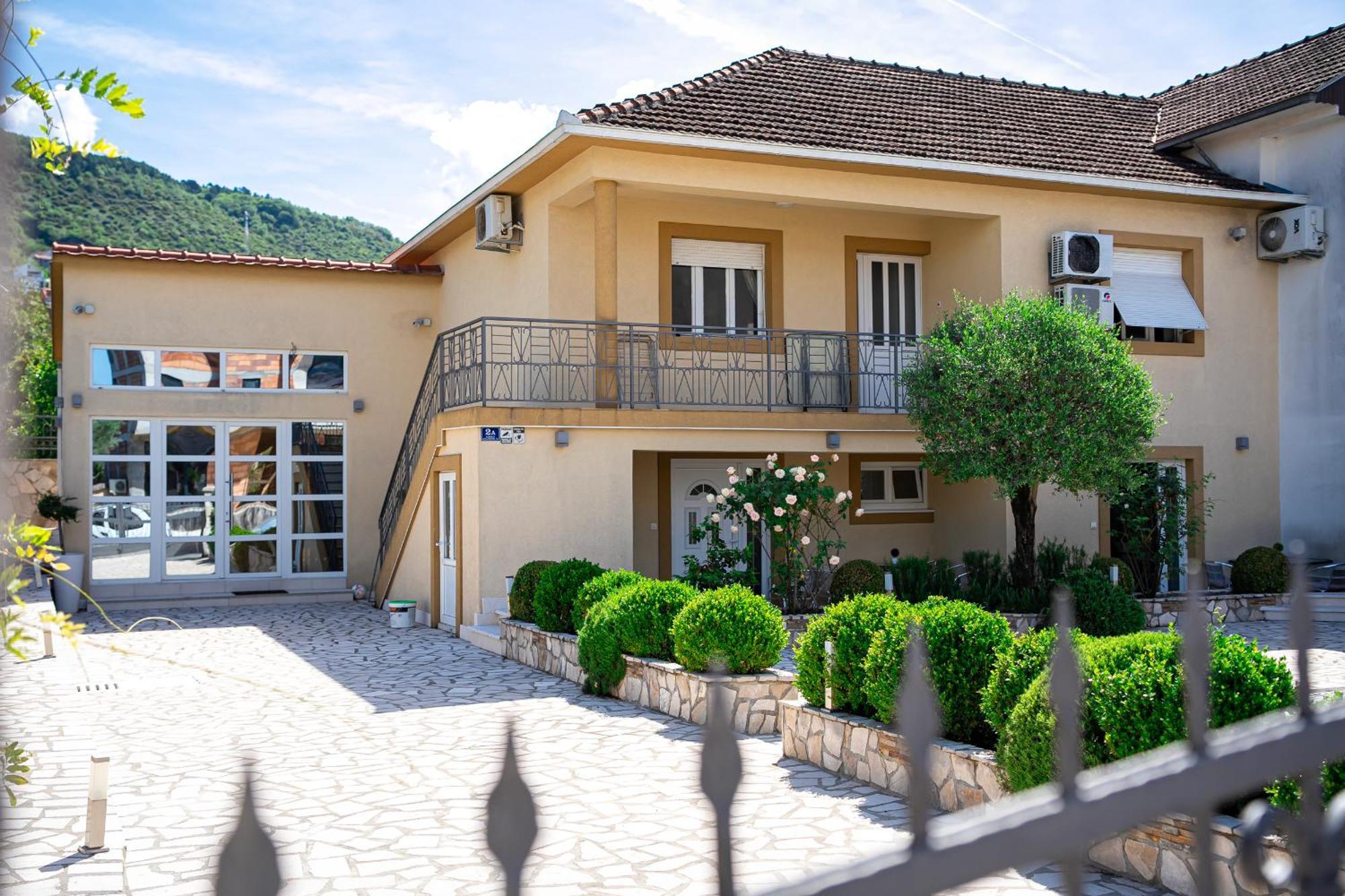 Raicevic Residence Tivat Ngoại thất bức ảnh